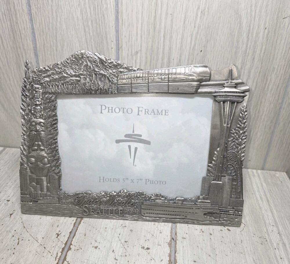 Vintage Smith Western Seattle 3D Pewter Photo Frame 5x7 Space Needle Picture